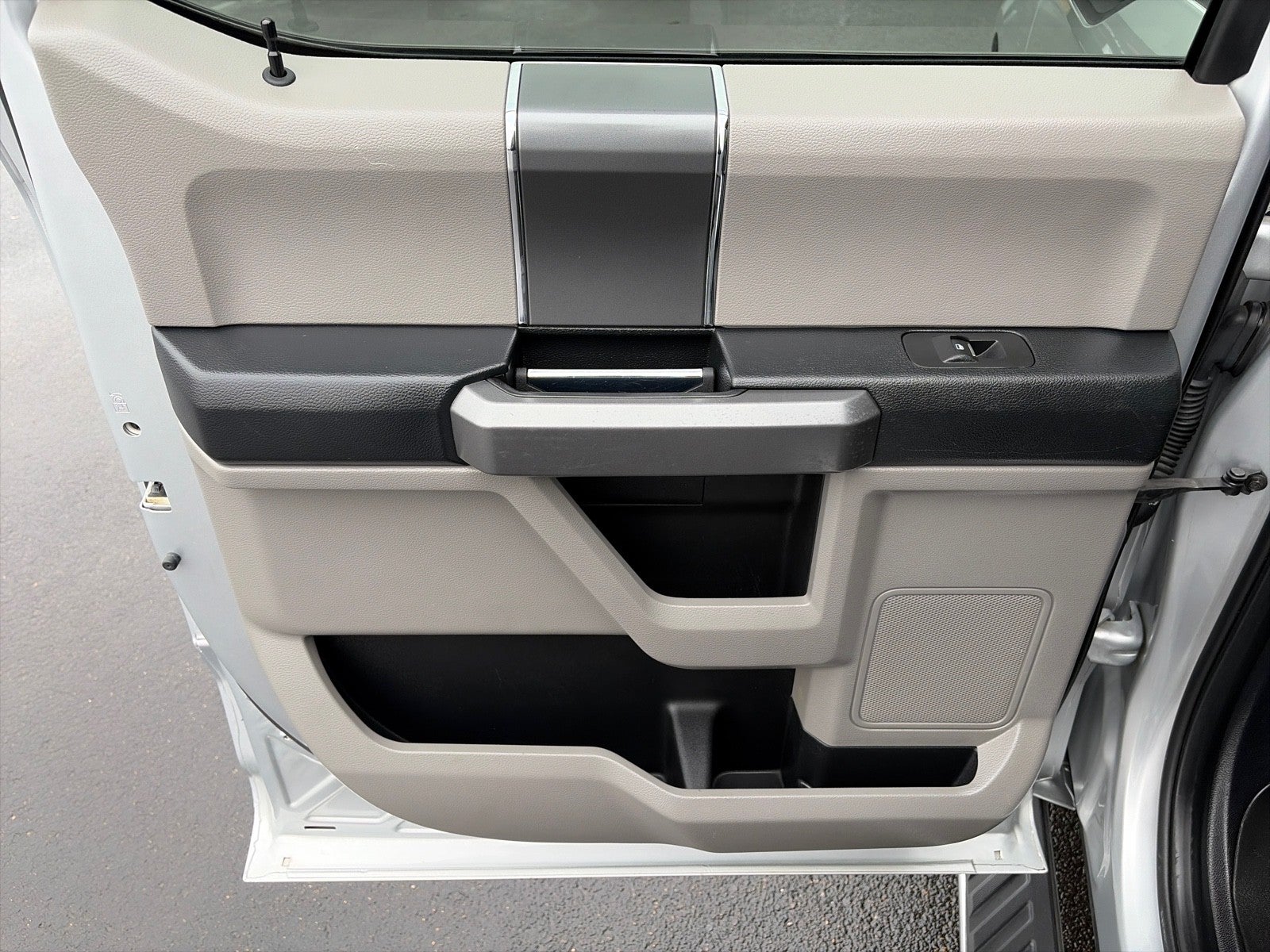 2017 Ford F-150 SUPERCREW XLT 4X4