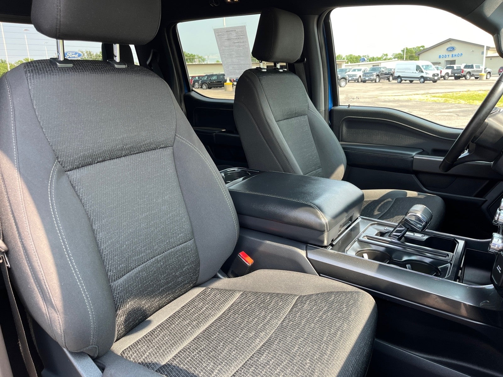 2023 Ford F-150 SUPERCREW XLT 4X4