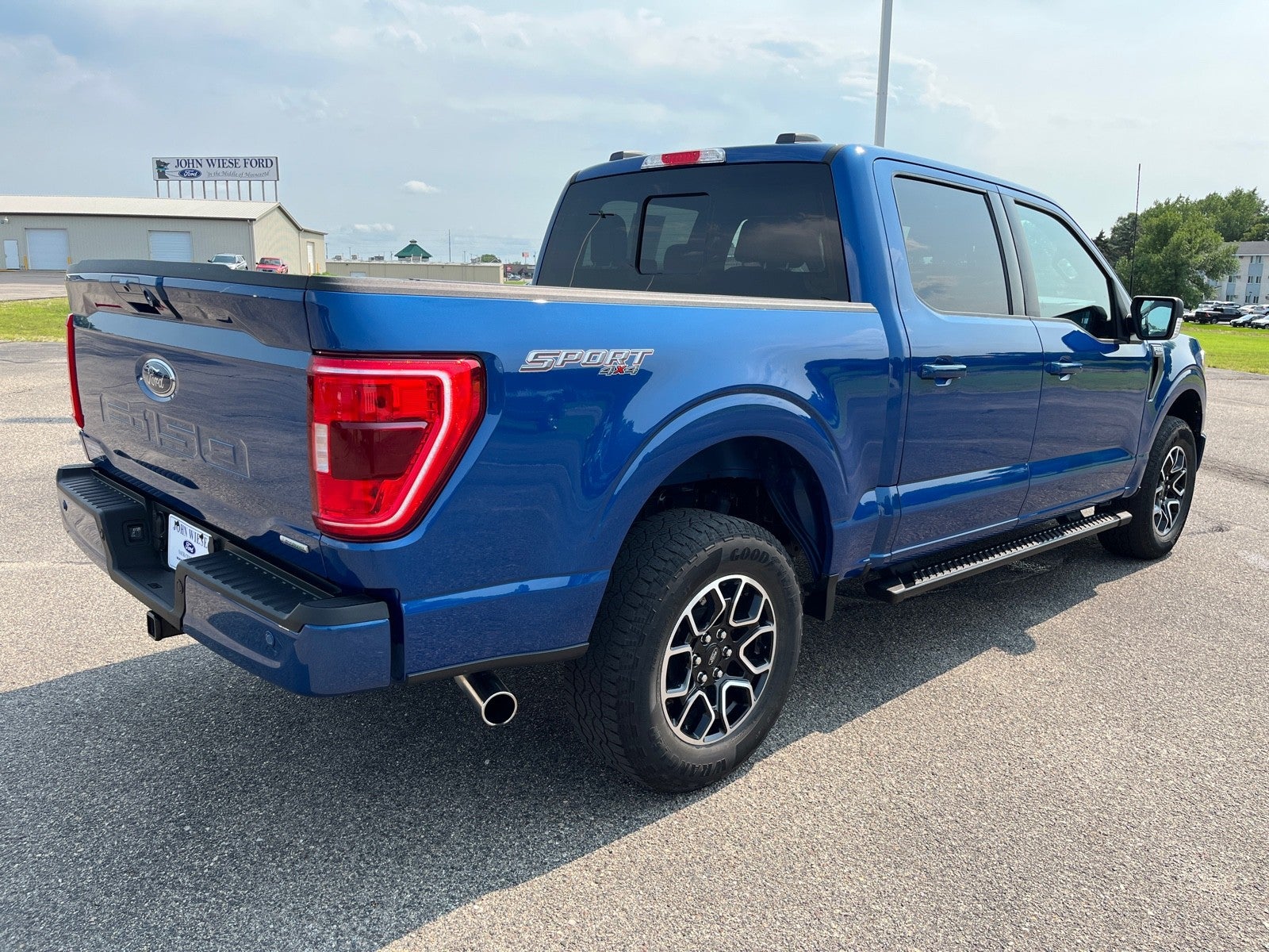 2023 Ford F-150 SUPERCREW XLT 4X4