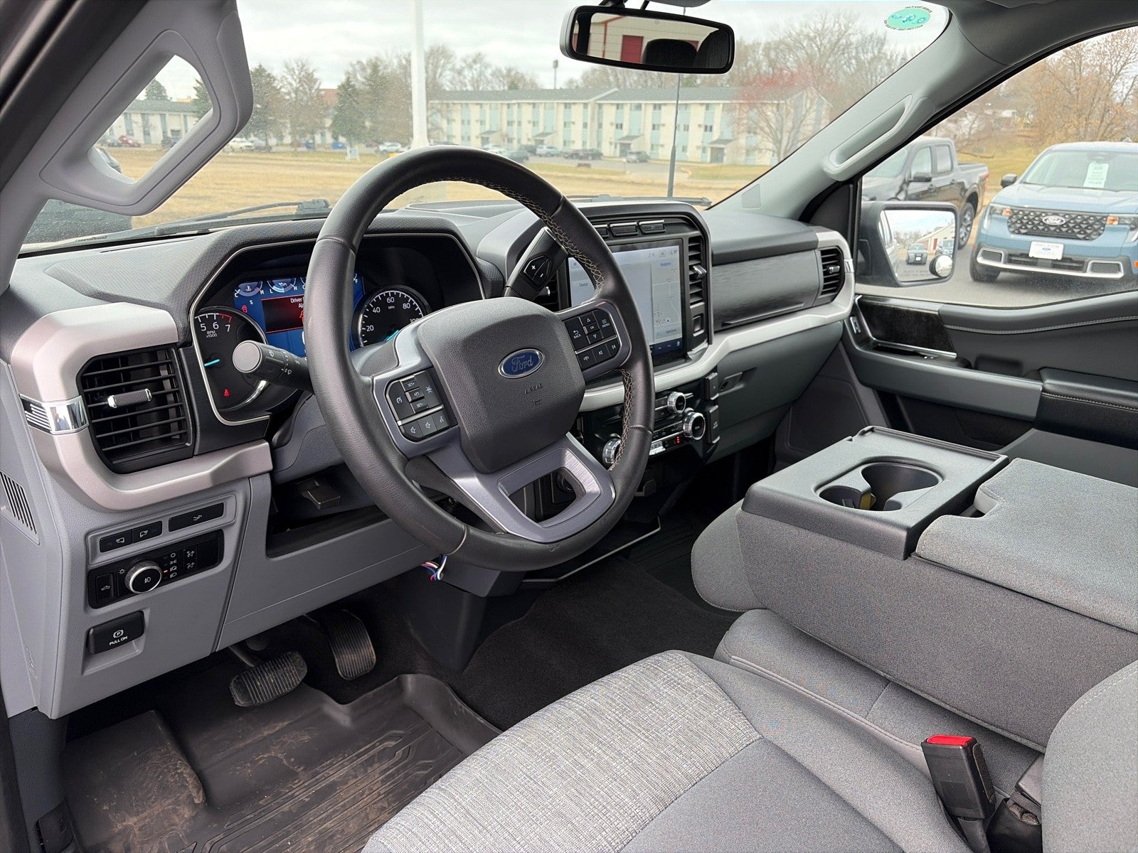 2023 Ford F-150 SUPERCAB XLT 4X4