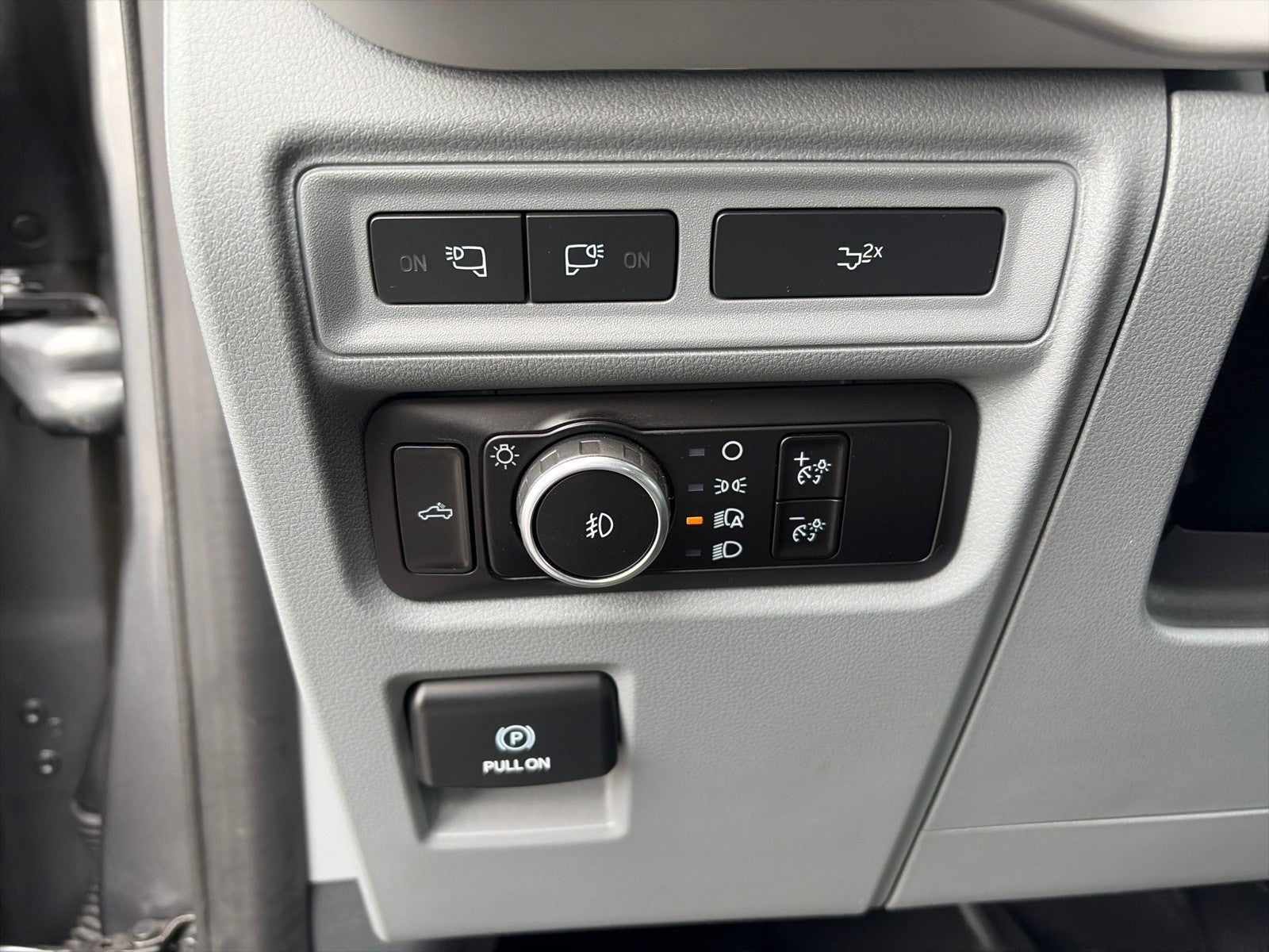 2023 Ford F-150 SUPERCAB XLT 4X4