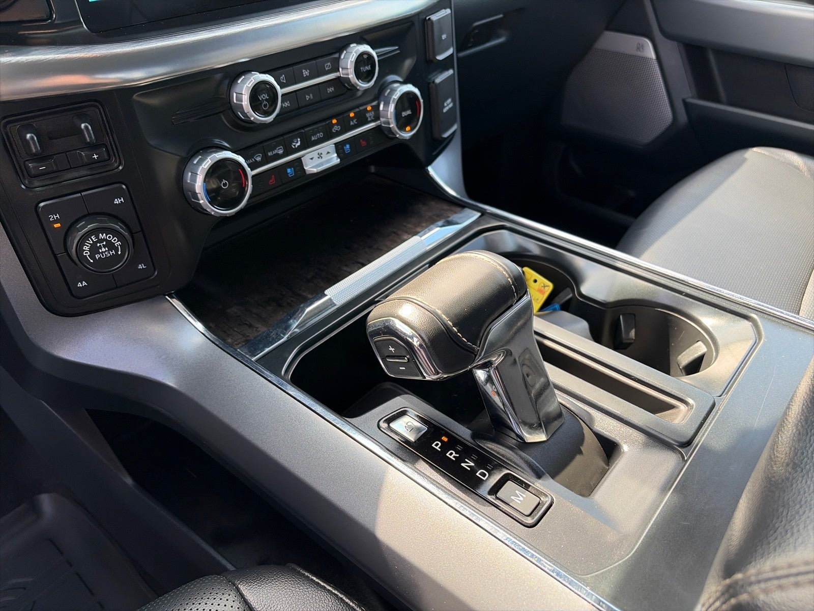 2023 Ford F-150 SUPERCREW LARIAT 4X4
