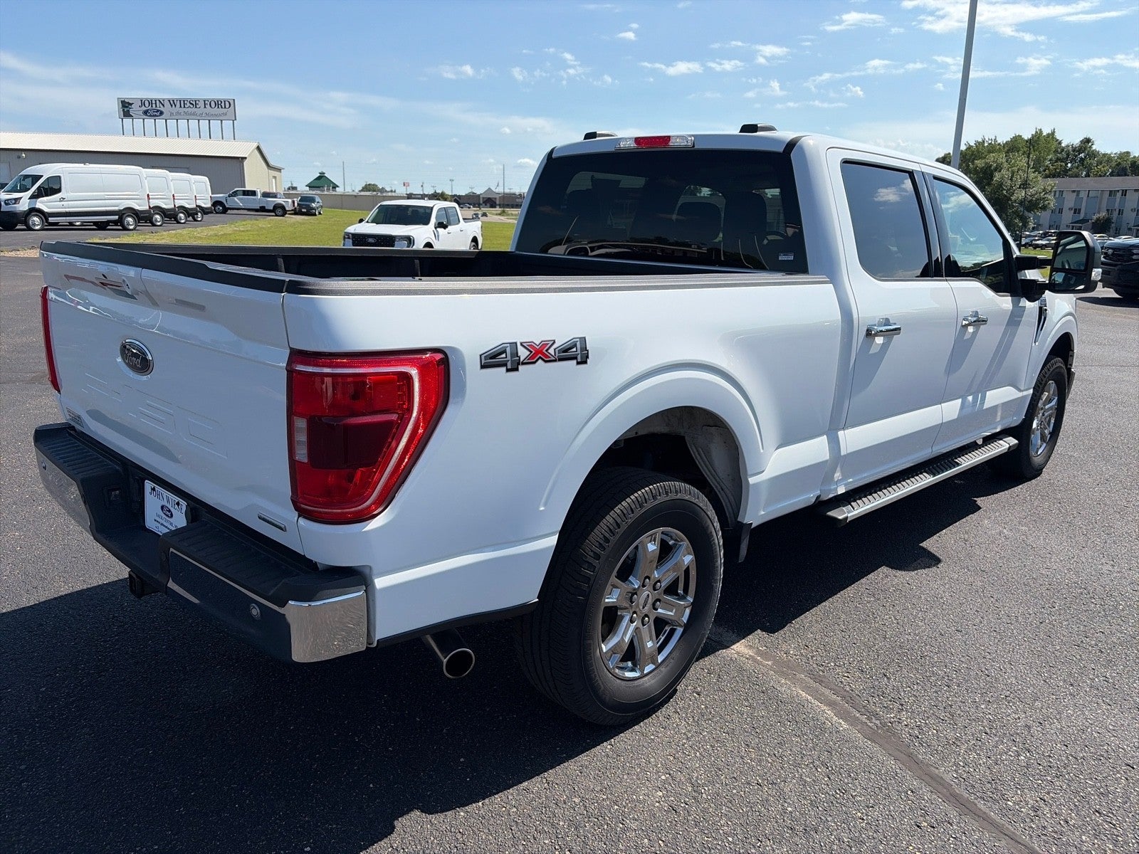 2023 Ford F-150 SUPERCREW XLT 4X4