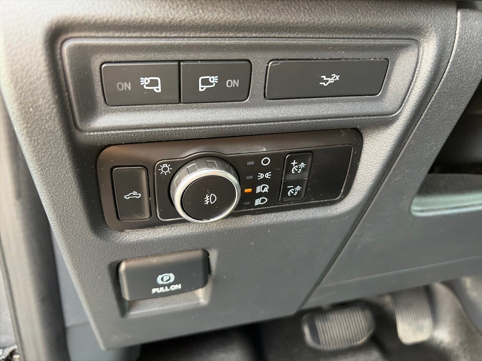 2023 Ford F-150 SUPERCREW XLT 4X4
