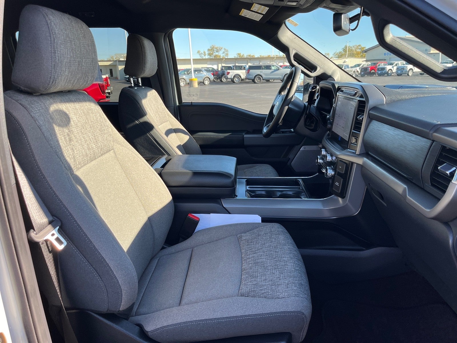 2024 Ford F-150 SUPERCREW XLT 4X4