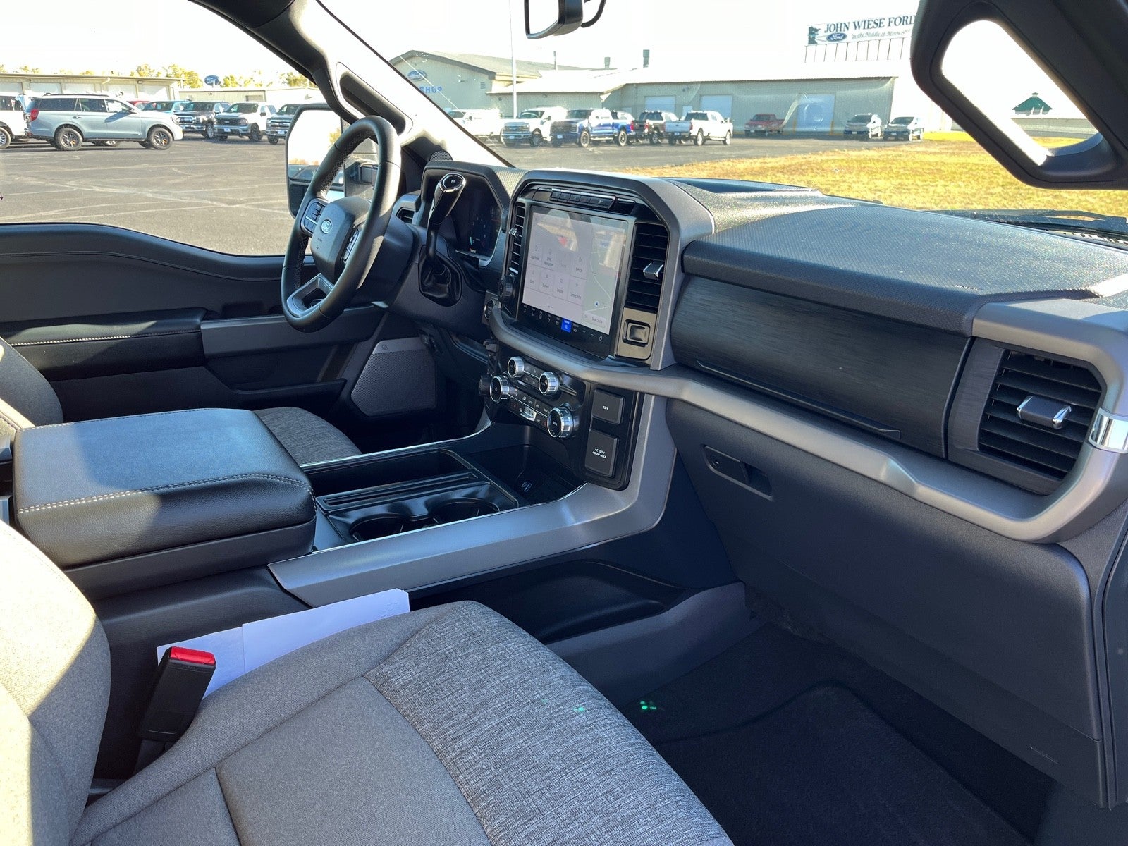 2024 Ford F-150 SUPERCREW XLT 4X4