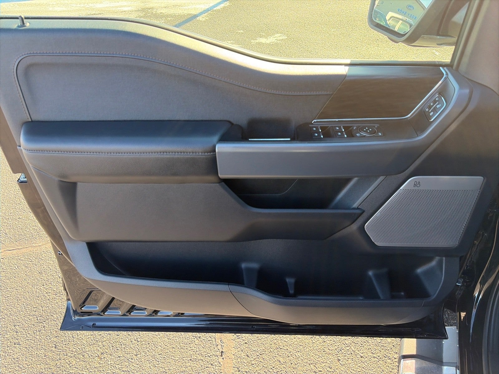 2024 Ford F-150 SUPERCREW LARIAT 4X4