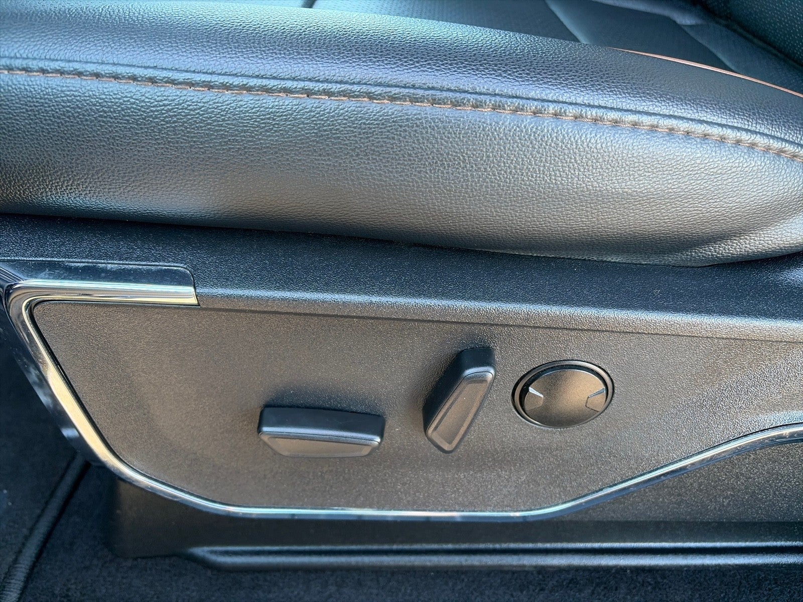 2024 Ford F-150 SUPERCREW LARIAT 4X4