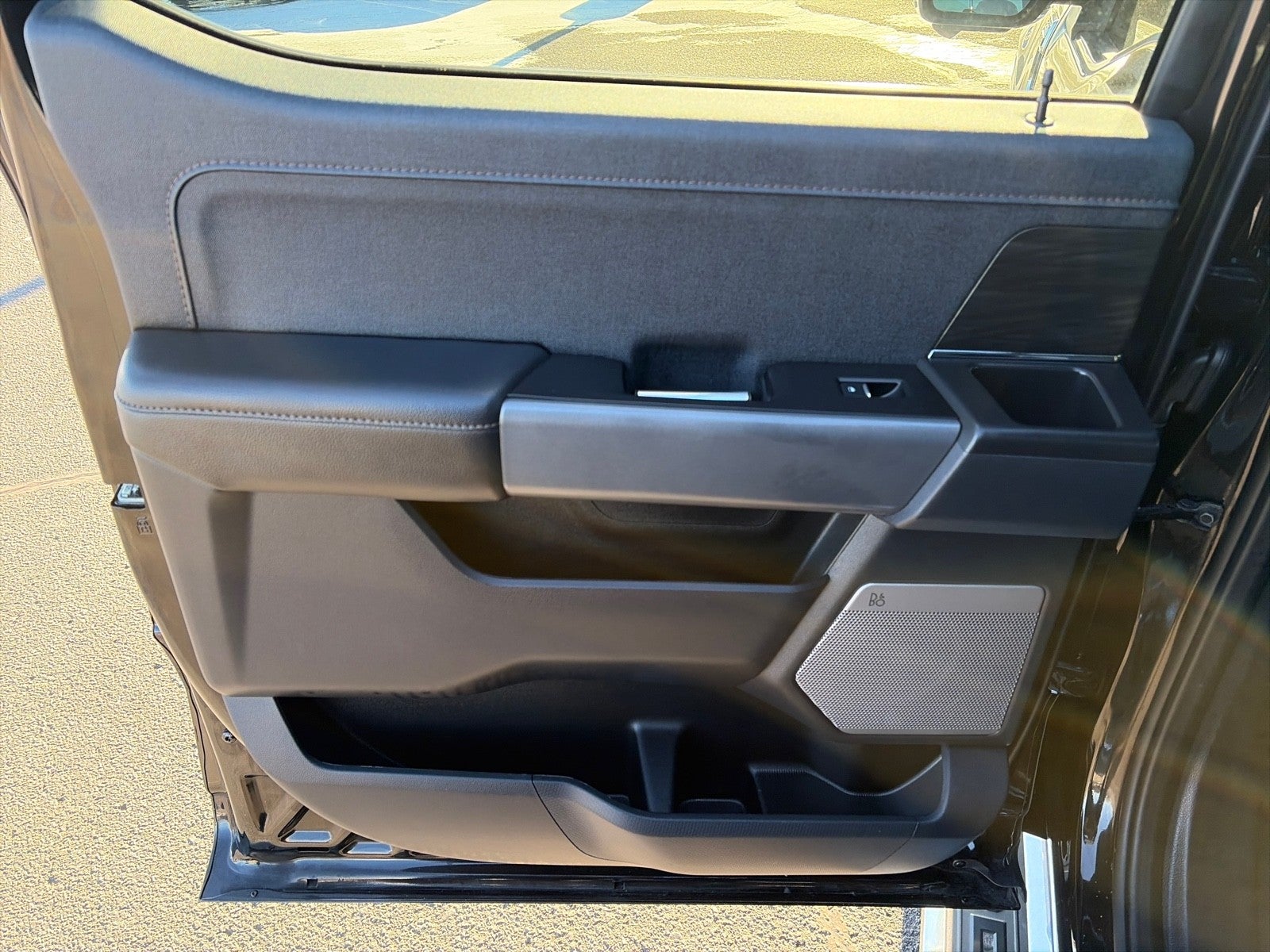 2024 Ford F-150 SUPERCREW LARIAT 4X4