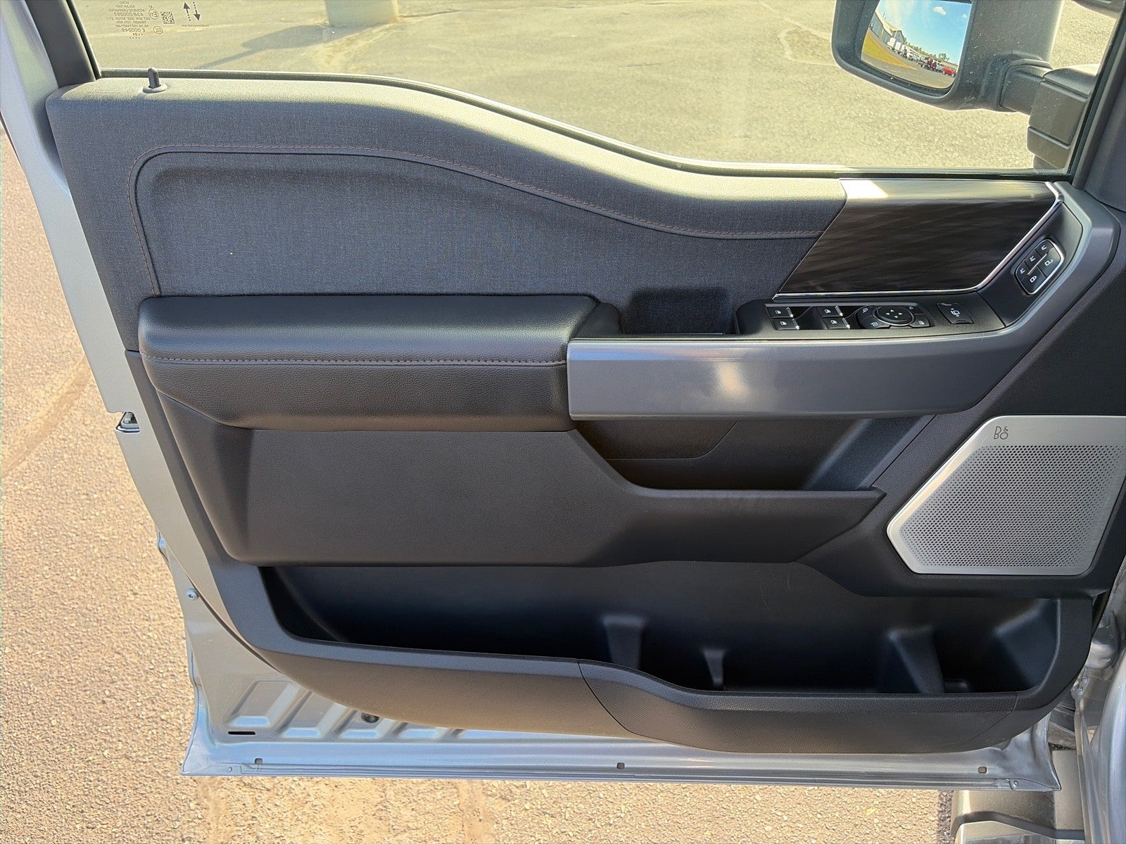 2024 Ford F-150 SUPERCREW LARIAT 4X4