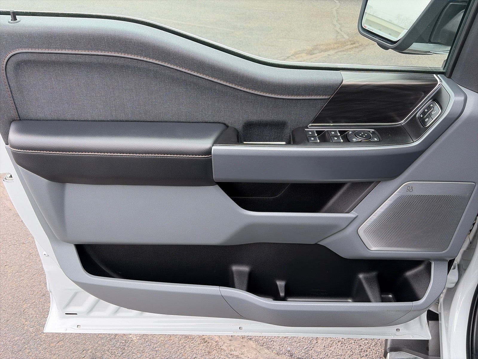 2024 Ford F-150 SUPERCREW LARIAT 4X4