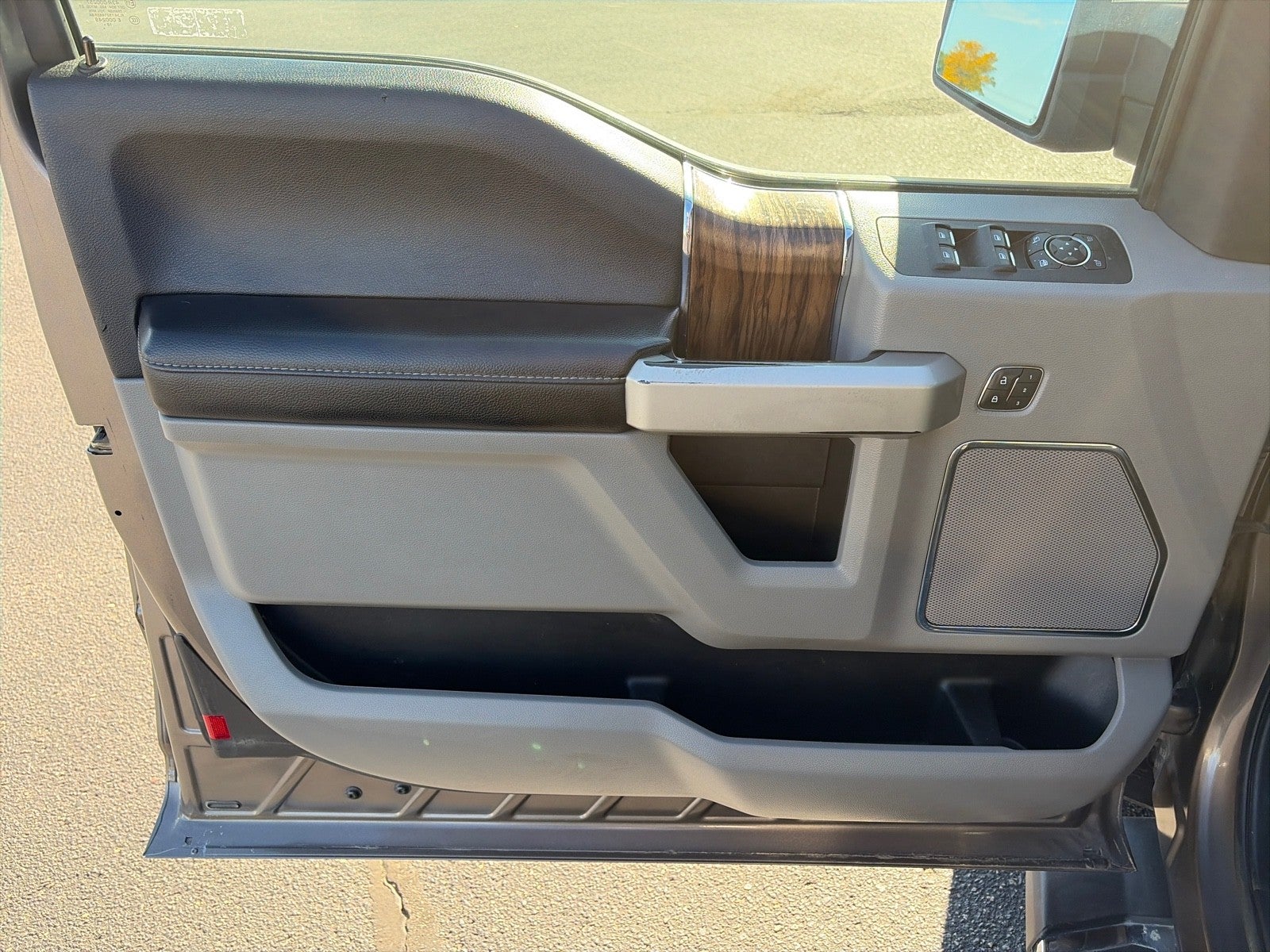 2019 Ford F-150 SUPERCAB LARIAT 4X4