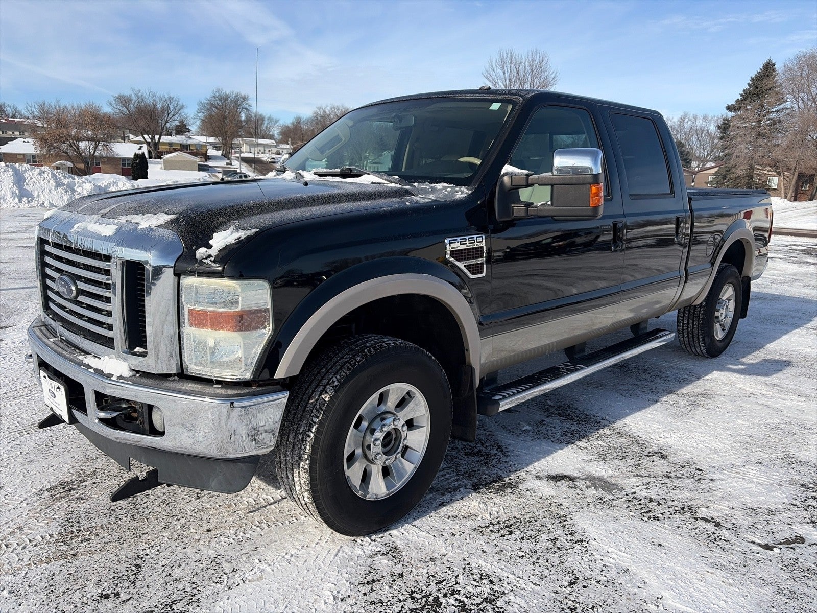 2010 Ford Super Duty F-250 SRW CREW CAB LARIAT 4X4