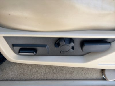 2010 Ford Super Duty F-250 SRW CREW CAB LARIAT 4X4