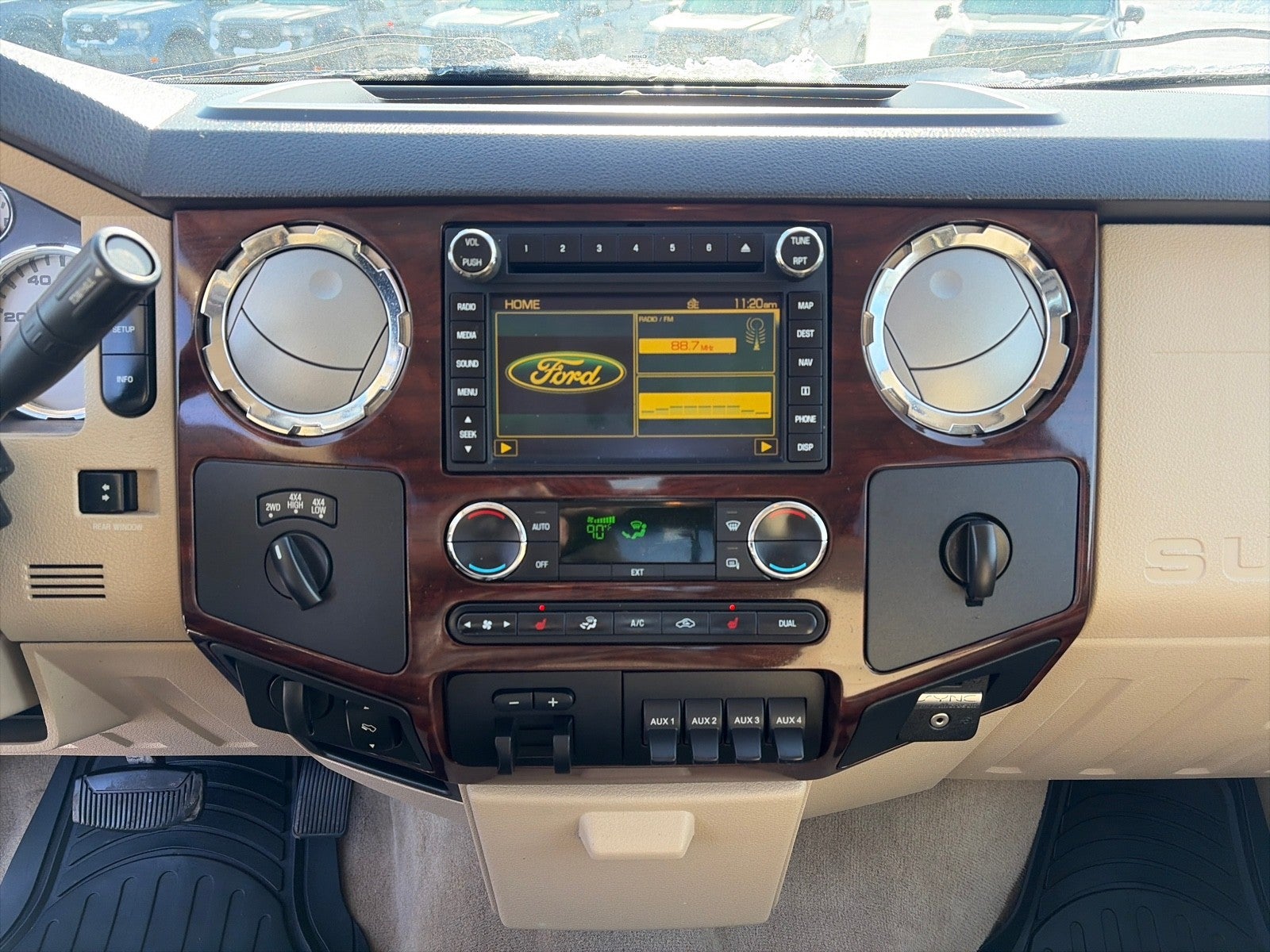 2010 Ford Super Duty F-250 SRW CREW CAB LARIAT 4X4