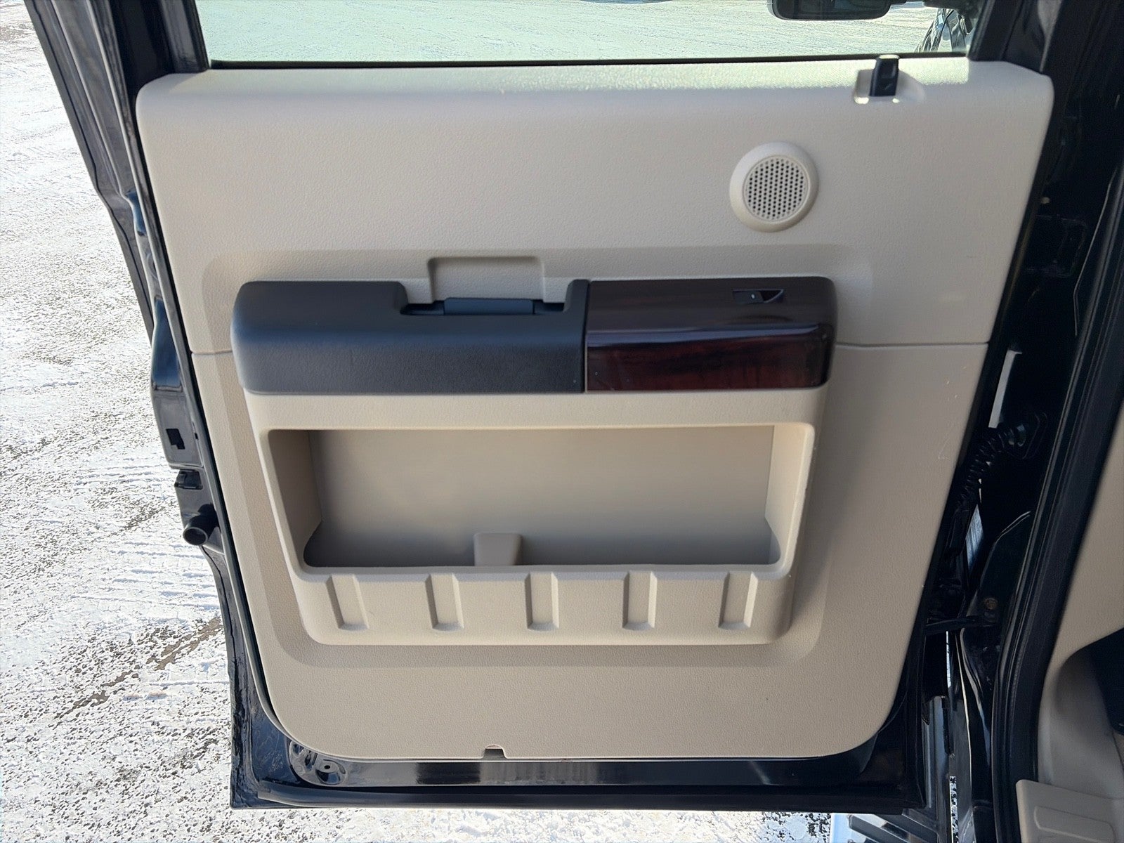 2010 Ford Super Duty F-250 SRW CREW CAB LARIAT 4X4