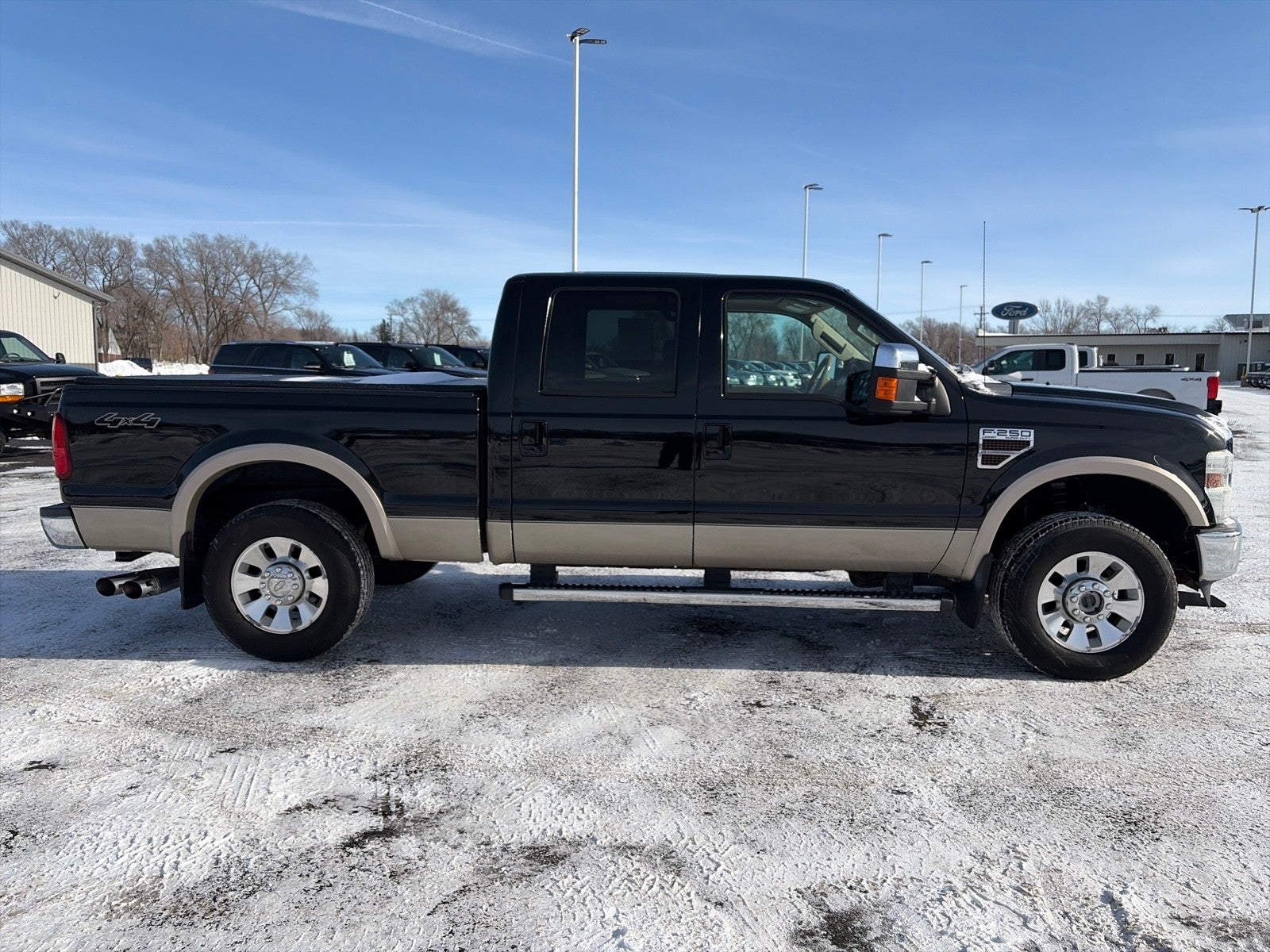 2010 Ford Super Duty F-250 SRW CREW CAB LARIAT 4X4