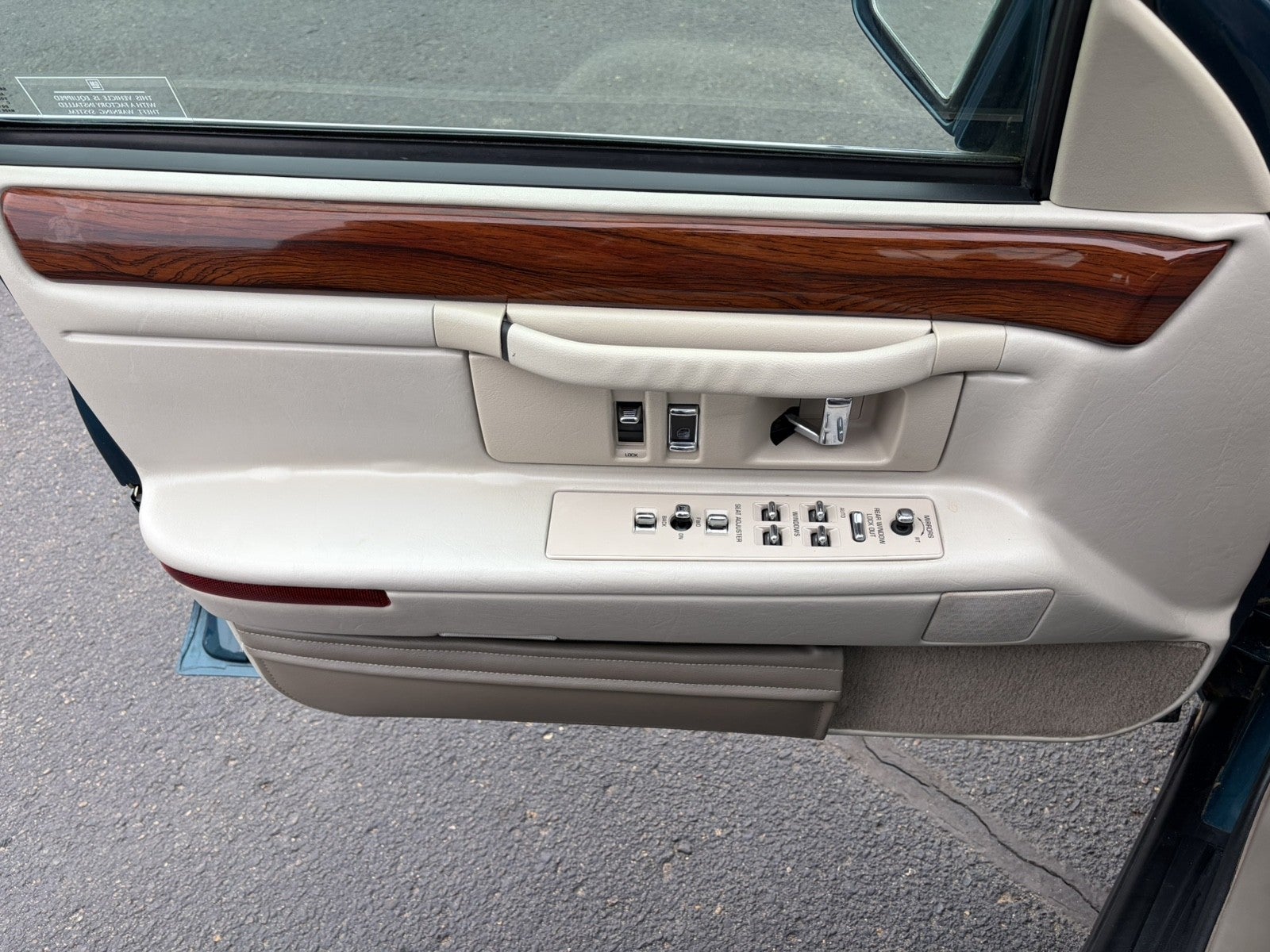 1995 Cadillac Deville Base