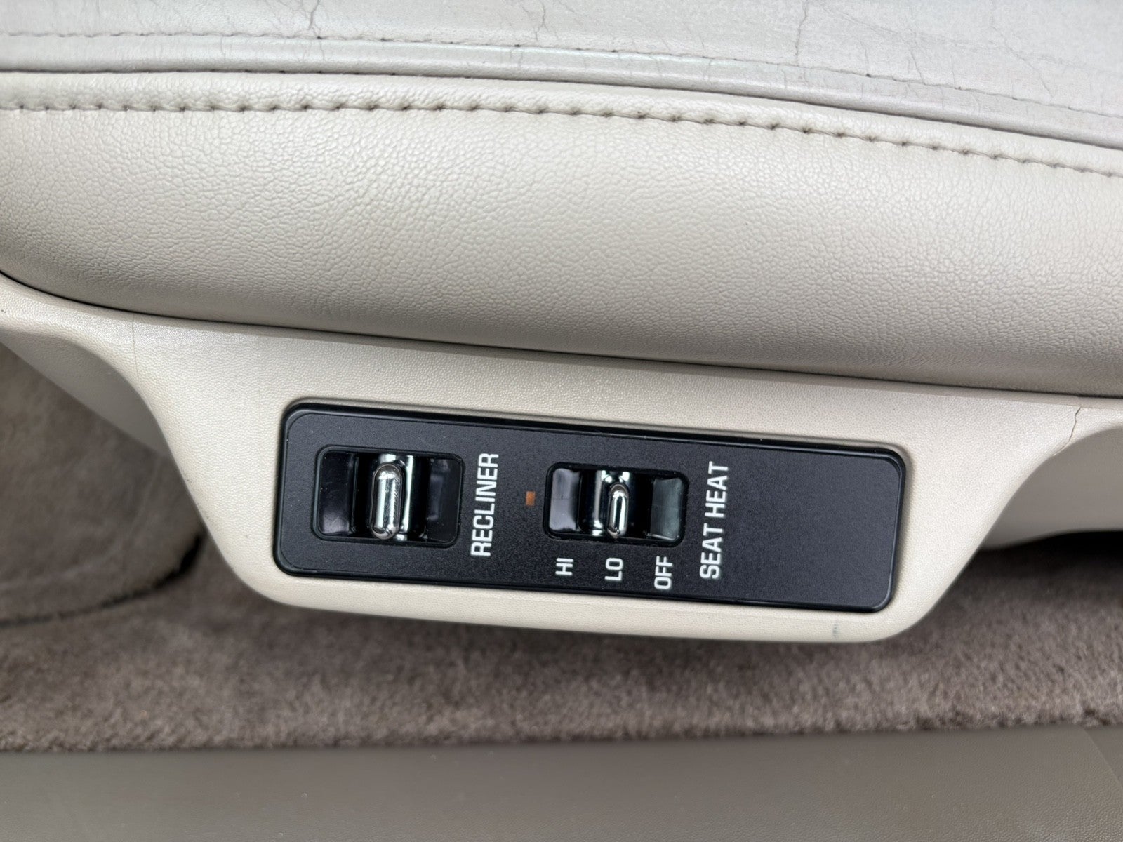 1995 Cadillac Deville Base