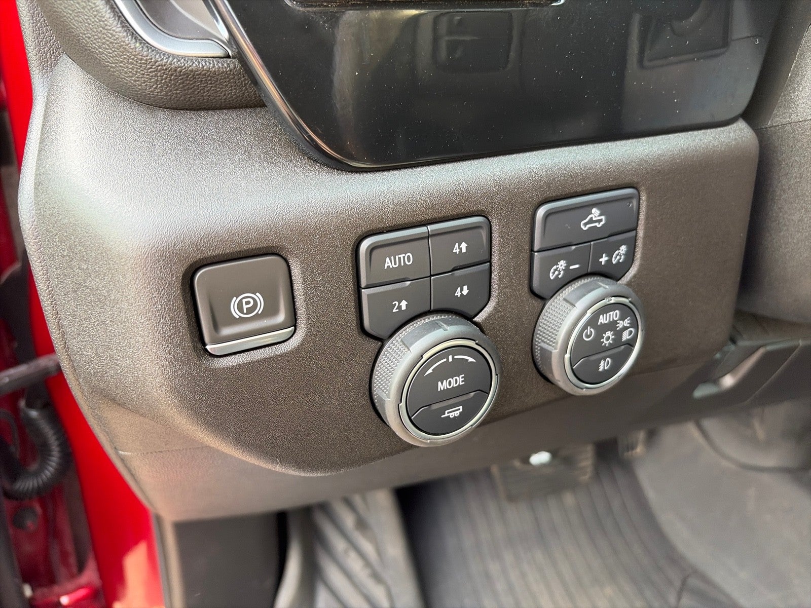 2024 Chevrolet Silverado 1500 SUPERCREW RST 4X4