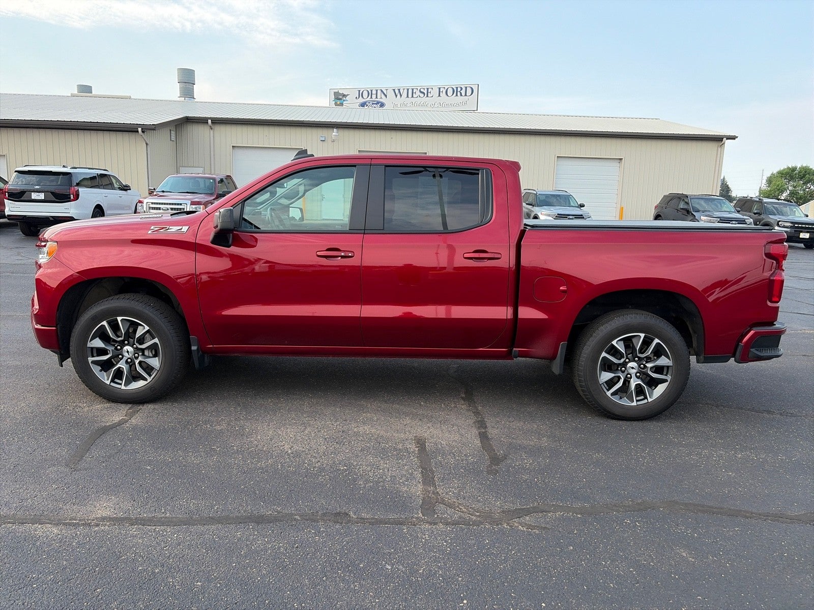 Used 2024 Chevrolet Silverado 1500 RST with VIN 1GCUDEE87RZ198053 for sale in Sauk Centre, Minnesota