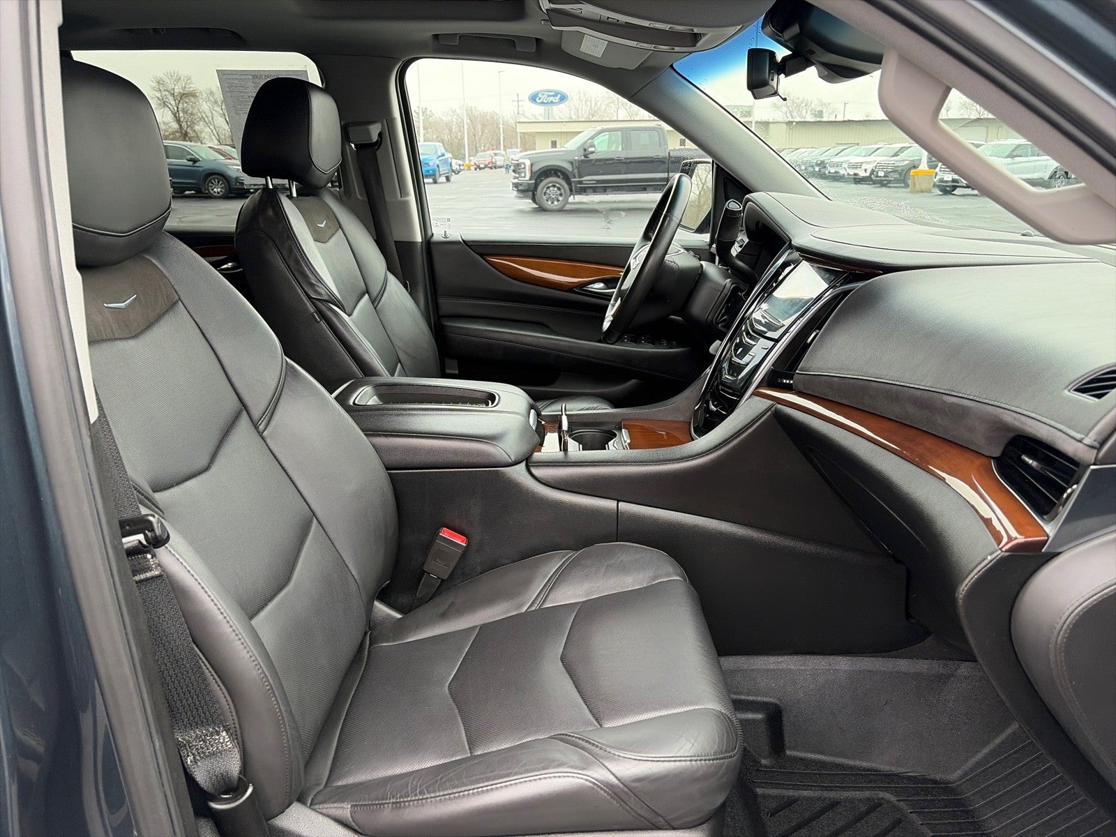 2019 Cadillac Escalade LUXURY 4X4