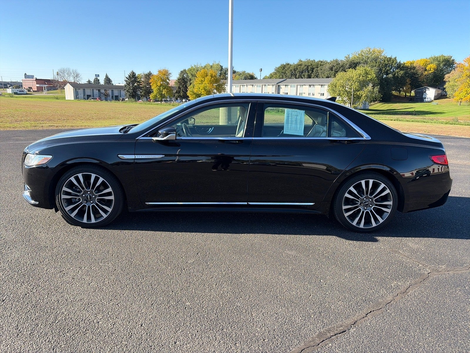 2018 Lincoln Continental SELECT AWD