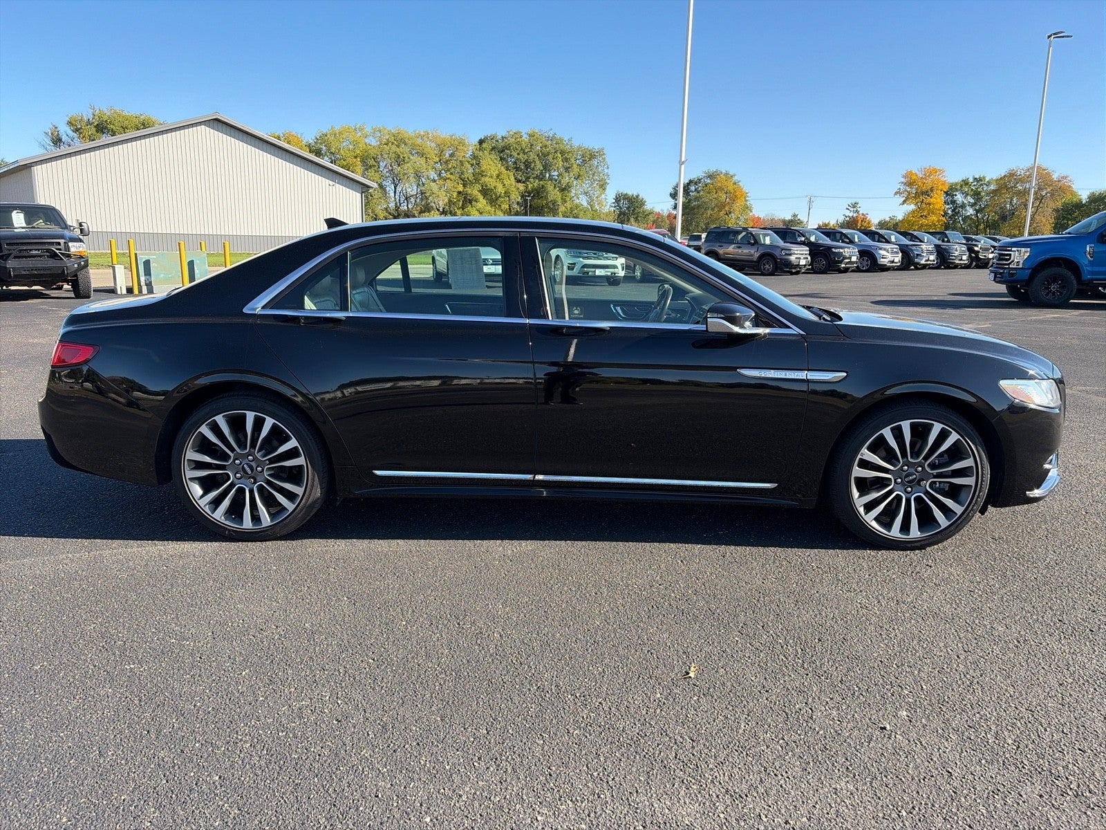 2018 Lincoln Continental SELECT AWD
