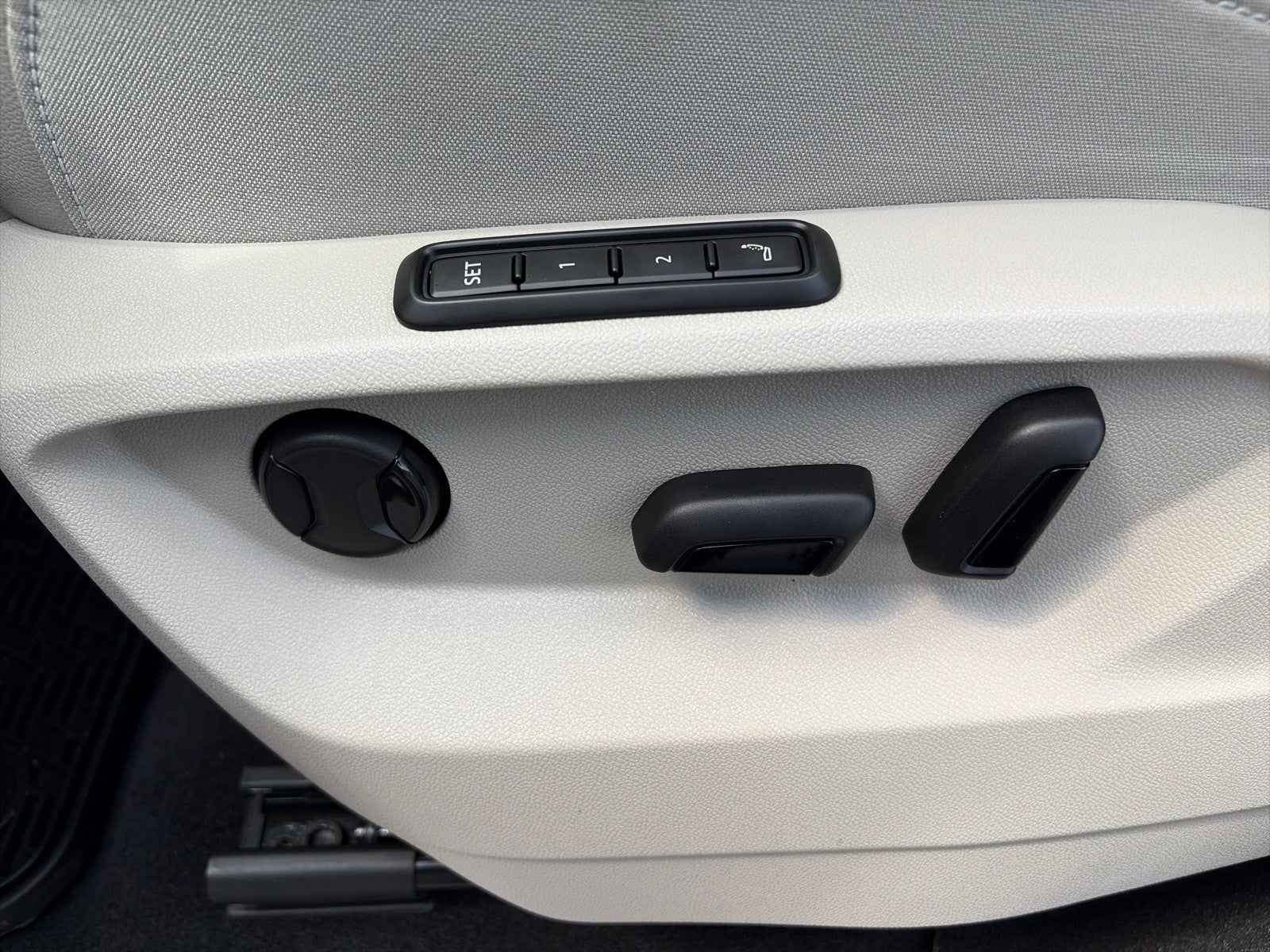 2025 Volkswagen Atlas SEL PREMIER AWD