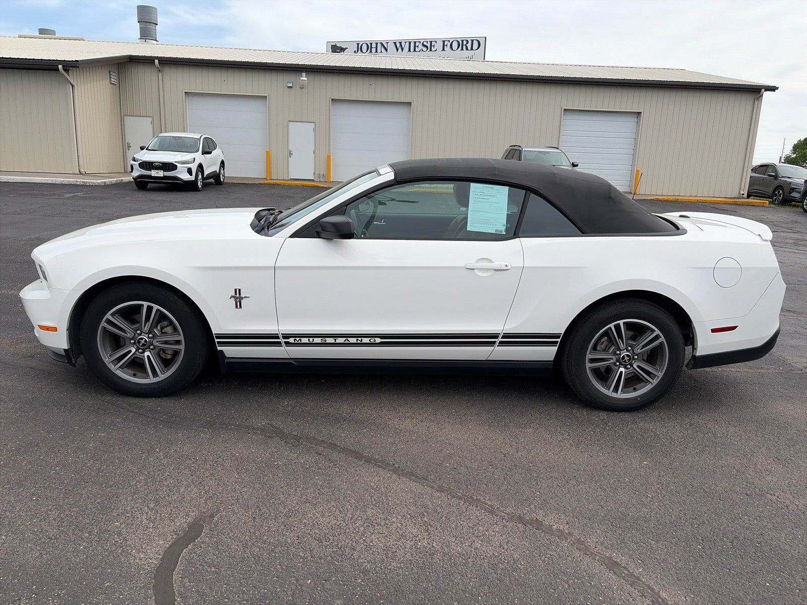 2010 Ford Mustang PREMIUM CONVERTIBLE