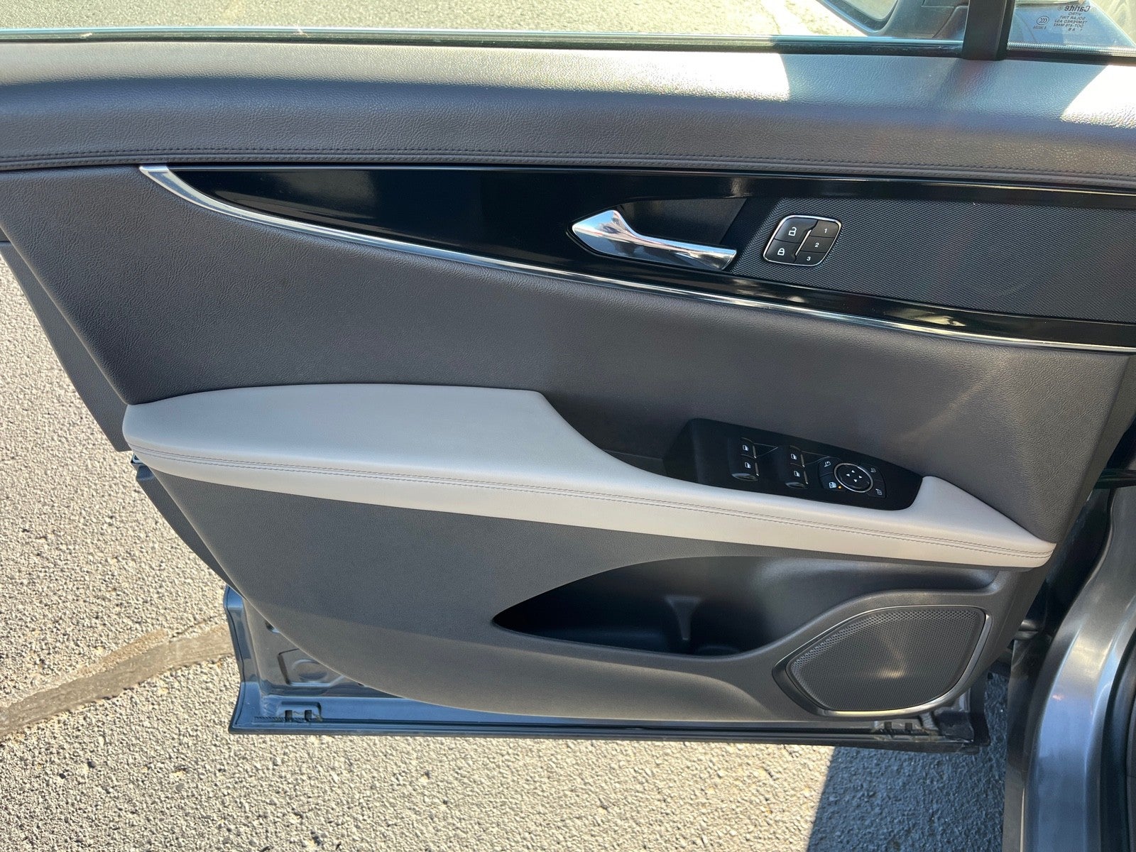 2022 Lincoln Nautilus RESERVE AWD