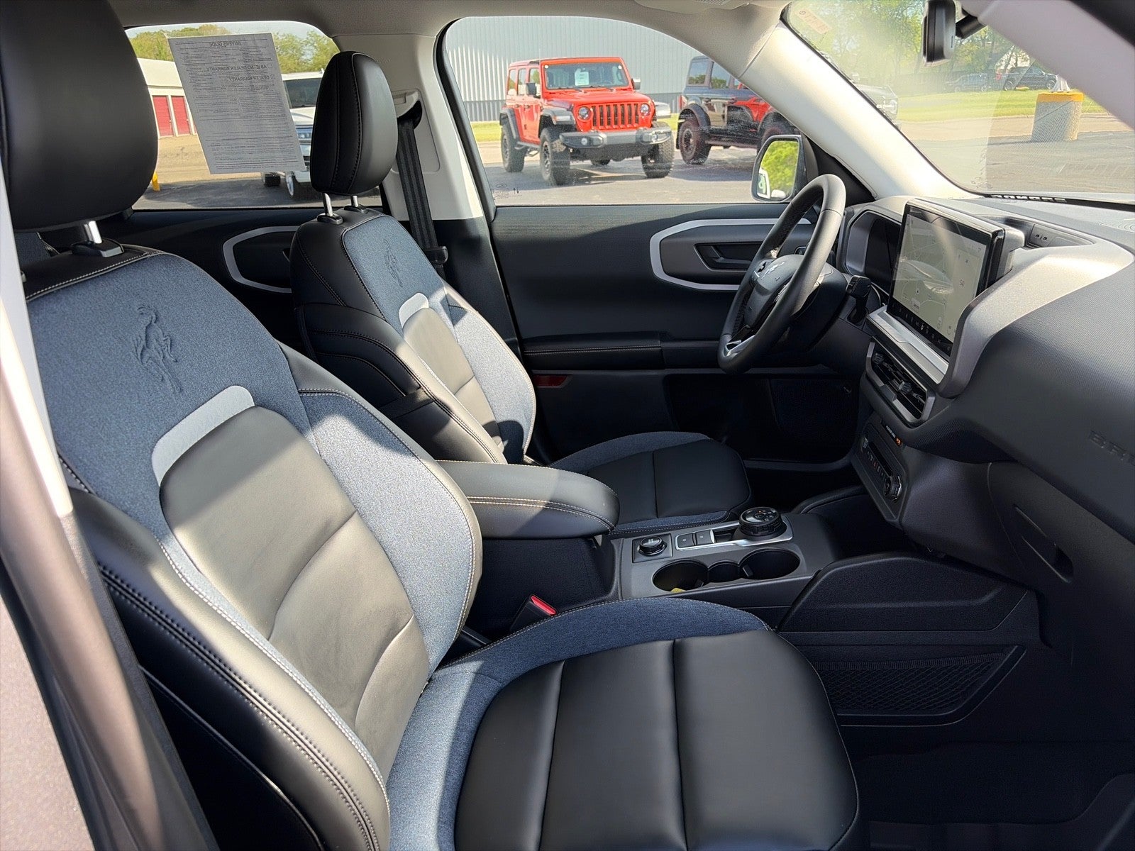 2025 Ford Bronco Sport OUTER BANKS AWD