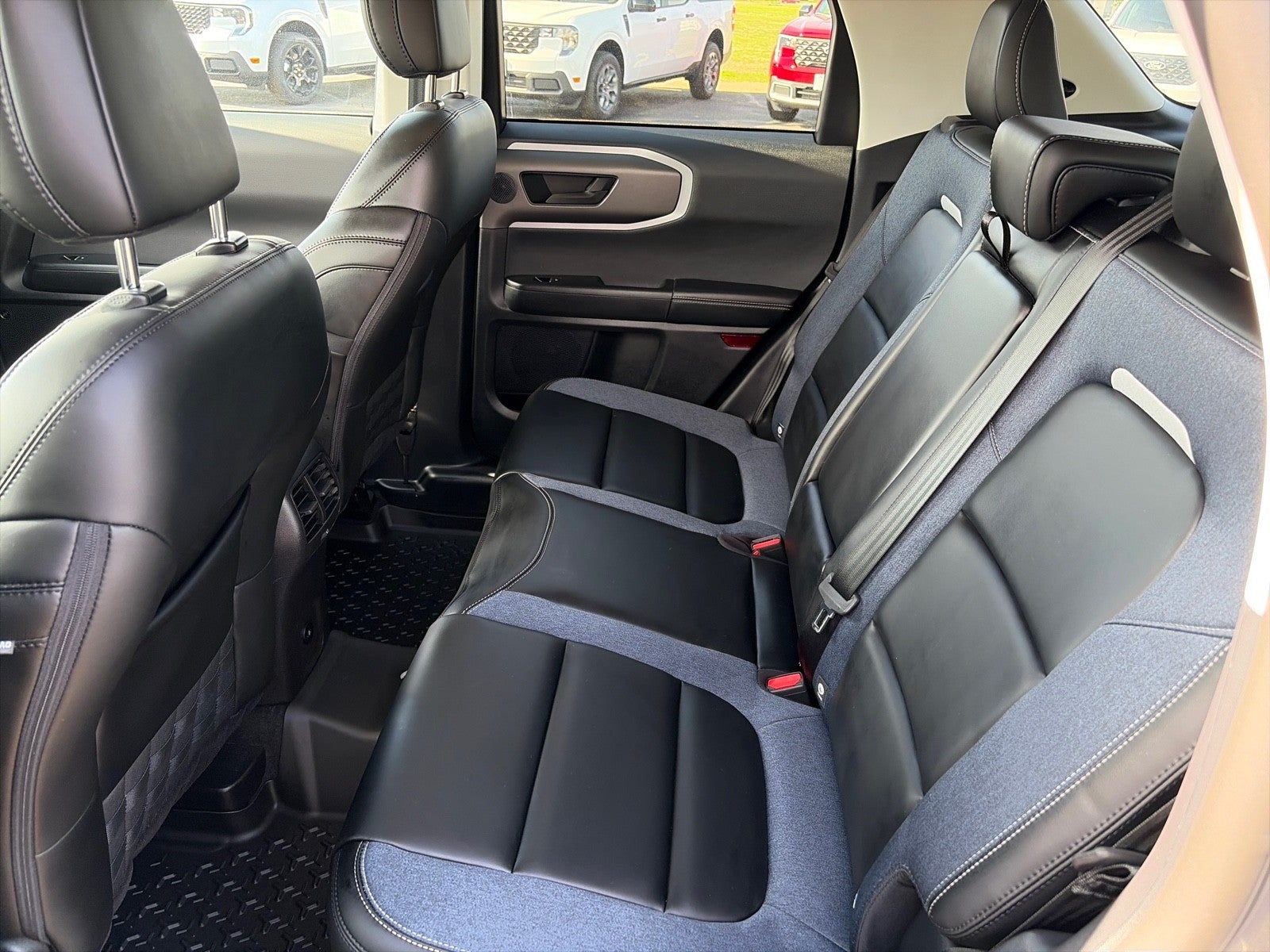 2025 Ford Bronco Sport OUTER BANKS AWD