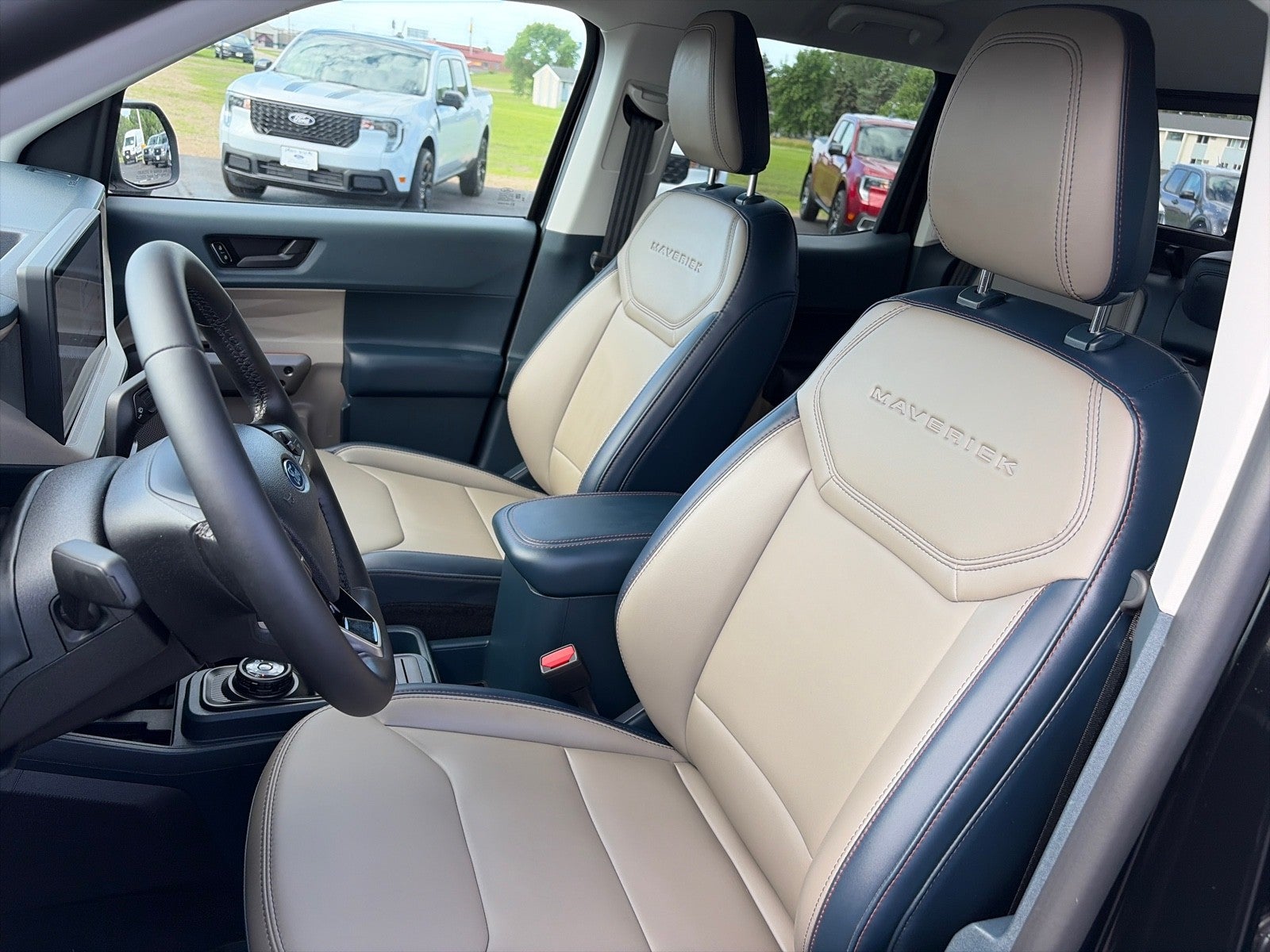 2025 Ford Maverick LARIAT AWD