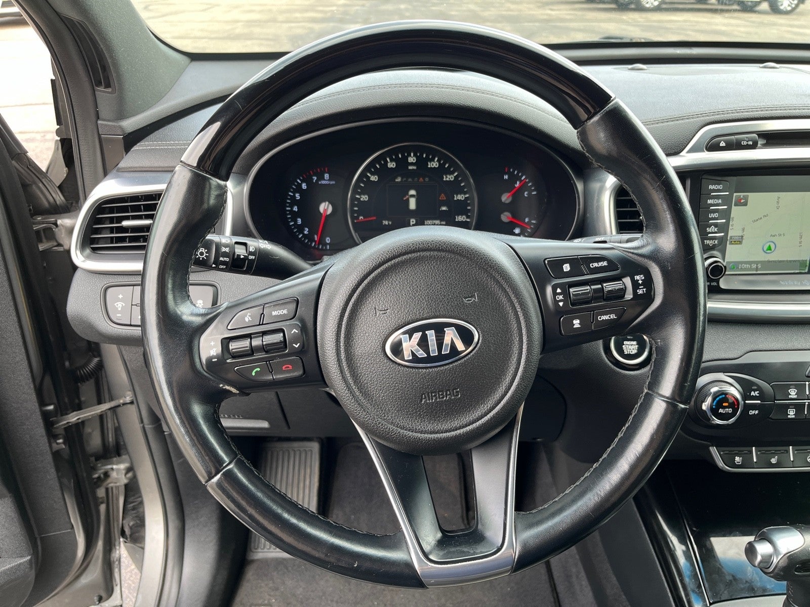 2017 Kia Sorento SXL V6 FWD