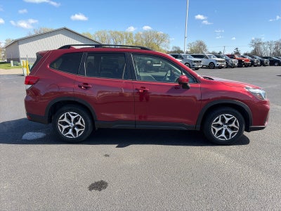 2021 Subaru Forester PREMIUM AWD