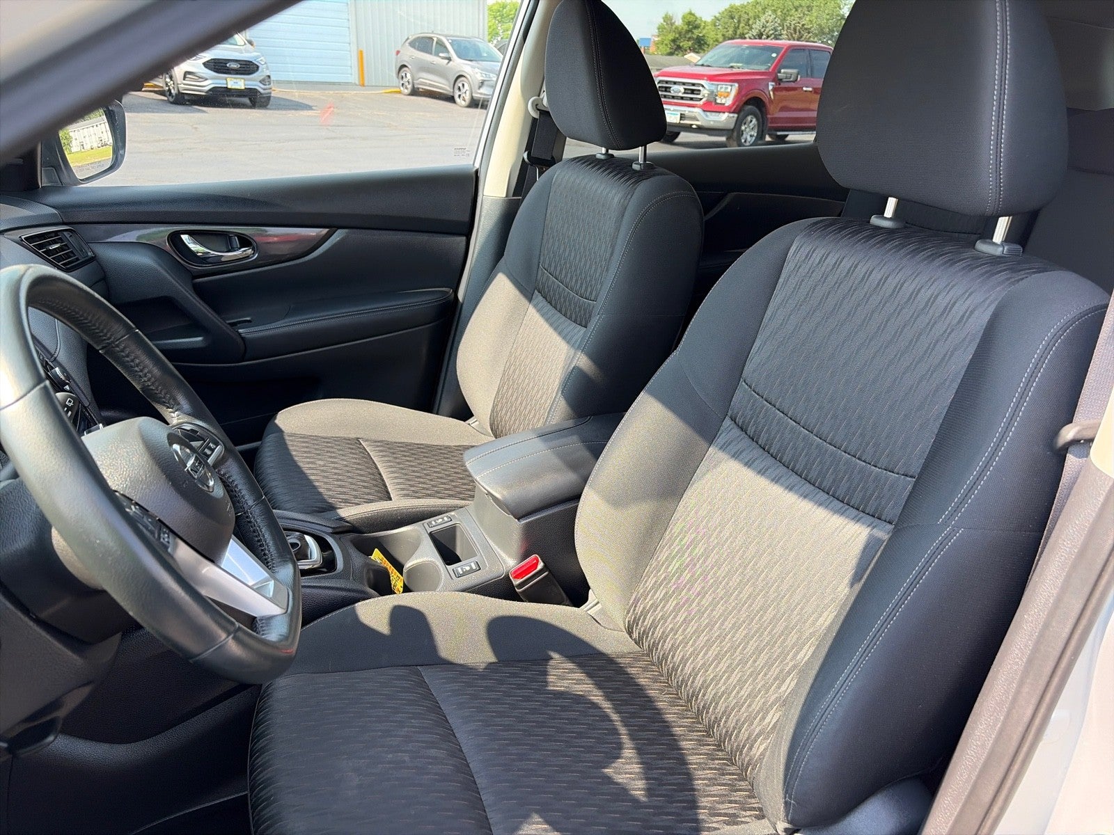 2018 Nissan Rogue S/SV AWD