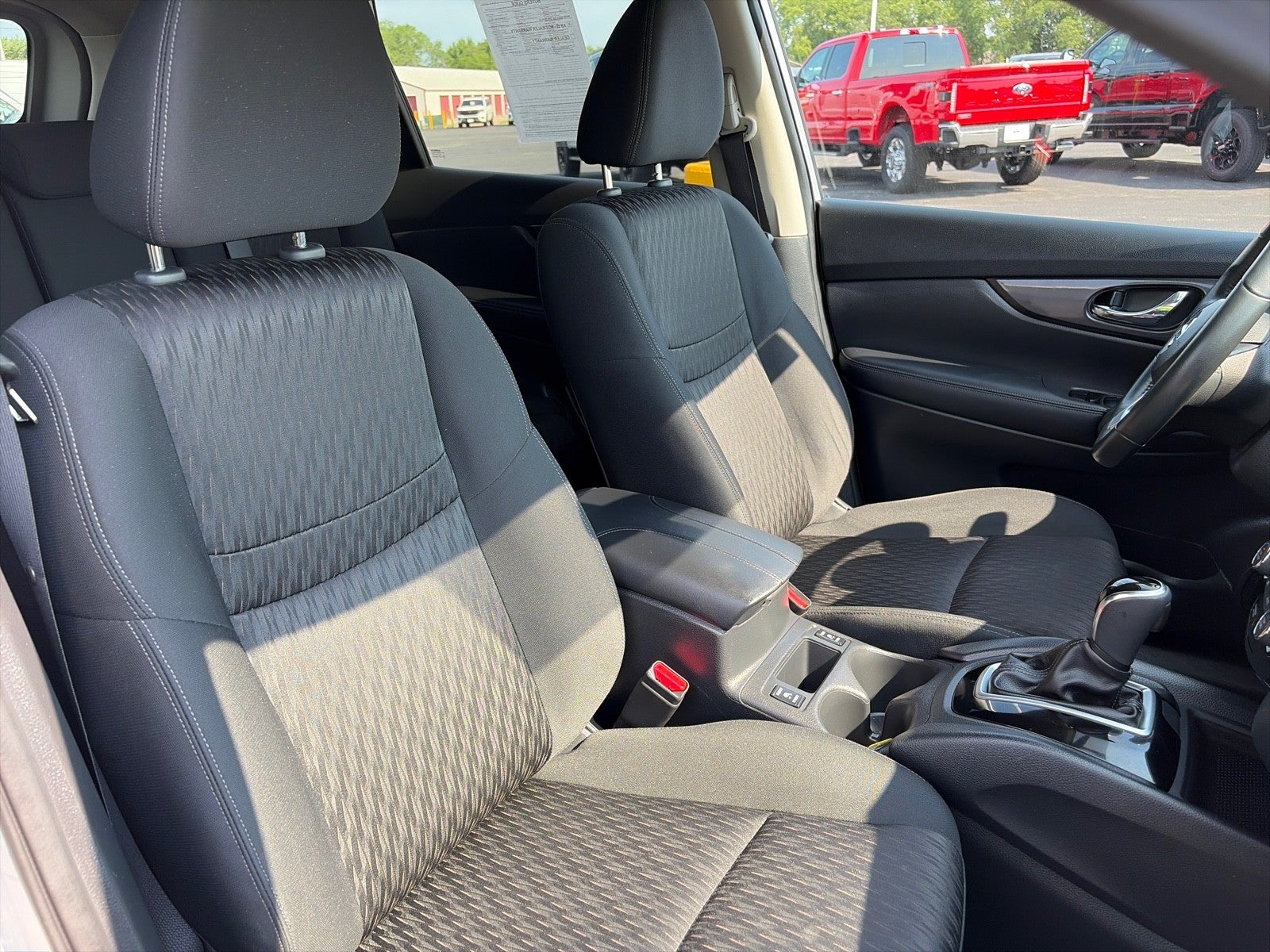 2018 Nissan Rogue S/SV AWD