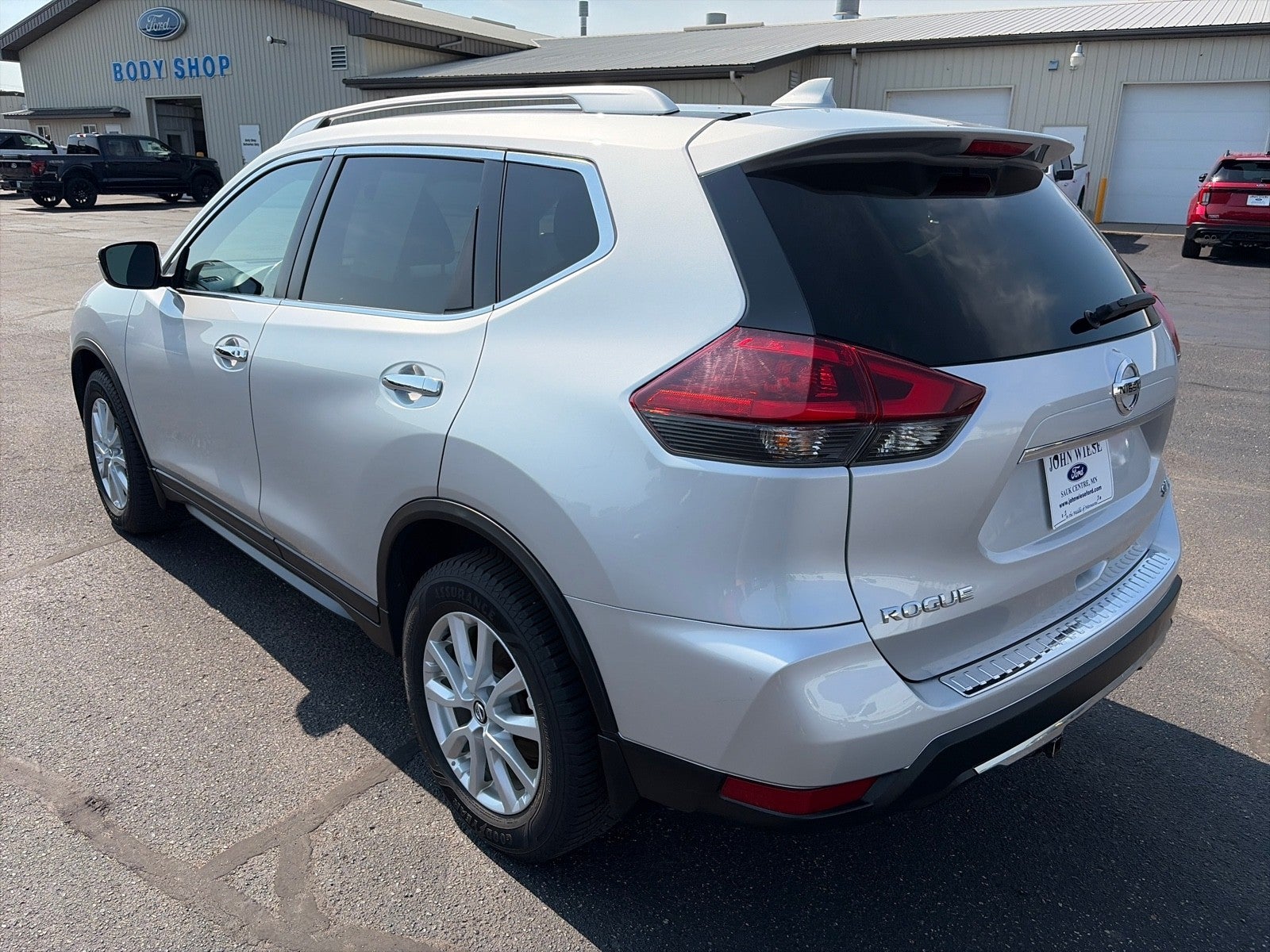 2018 Nissan Rogue S/SV AWD