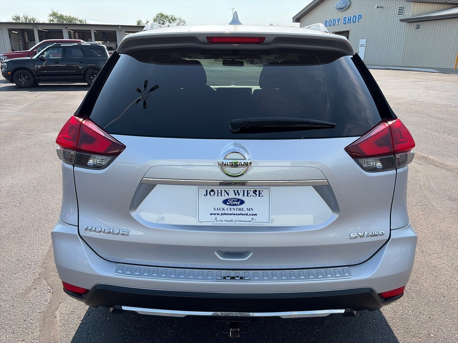 2018 Nissan Rogue S/SV AWD